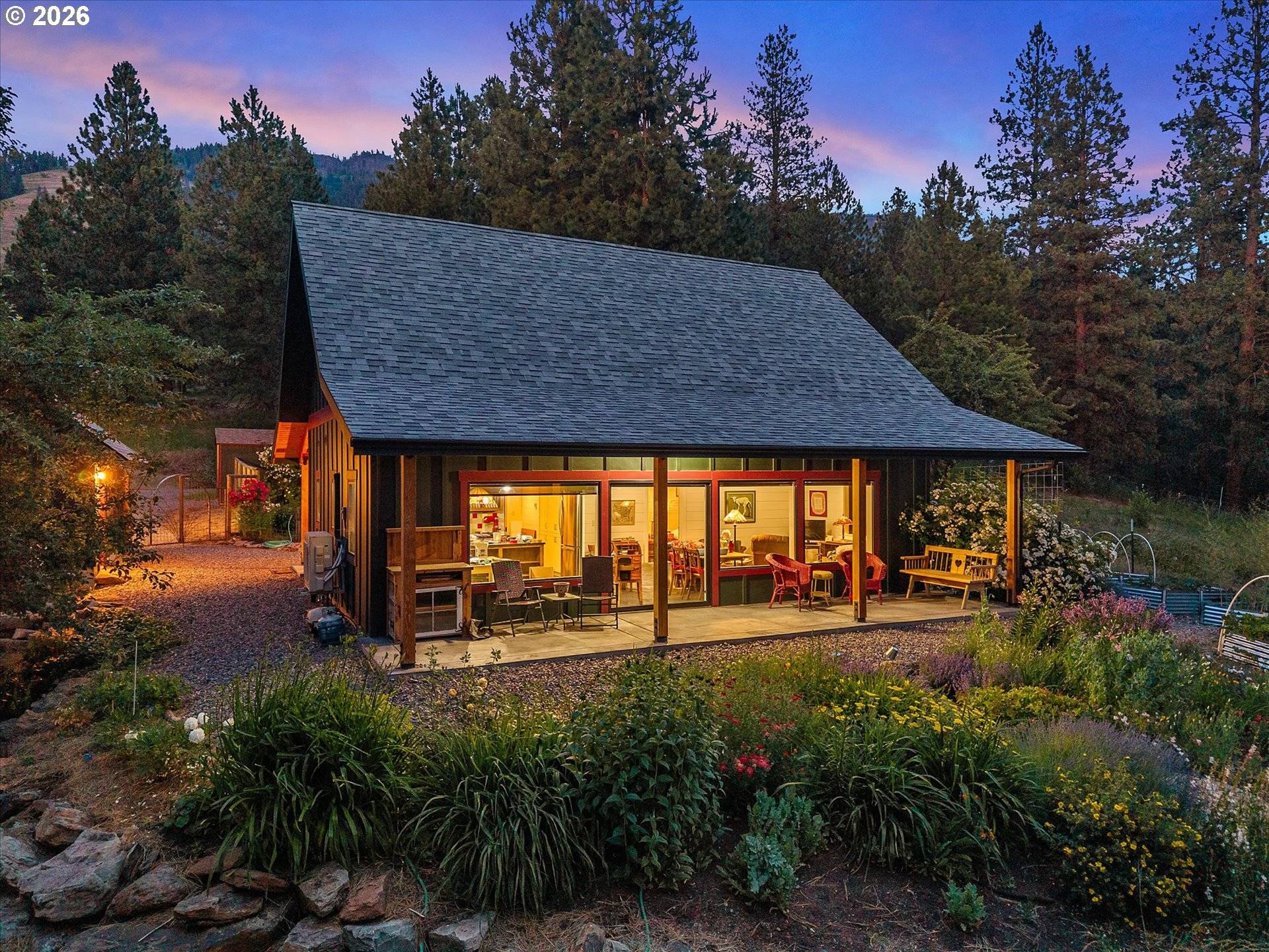 70170 Fletcher LN, Cove, OR 97824
