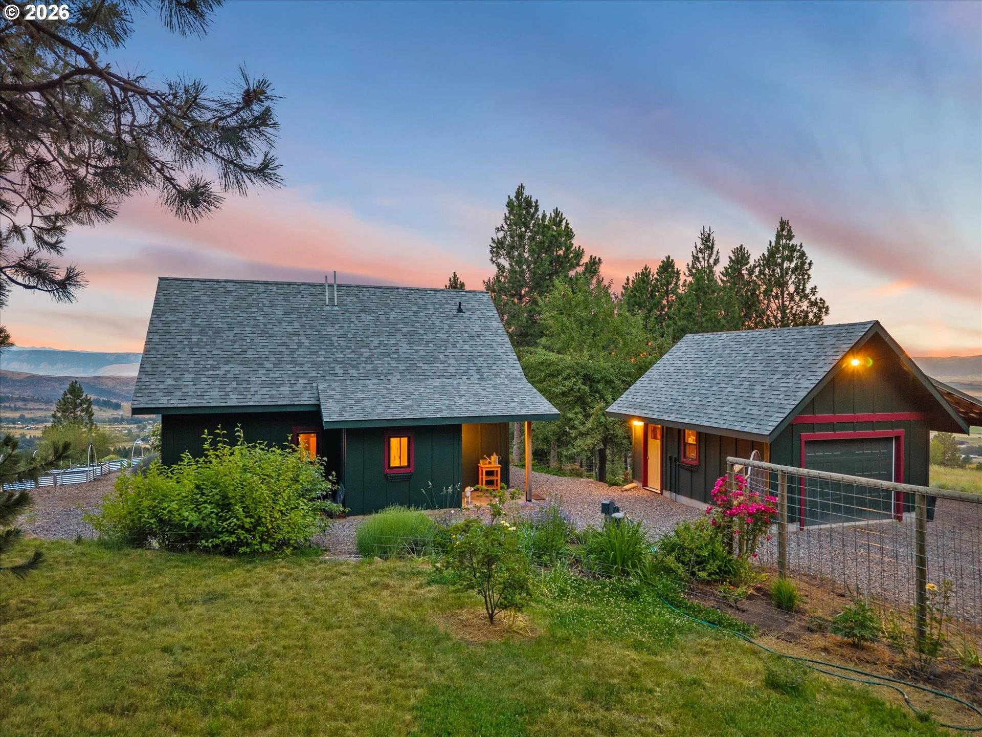 70170 Fletcher LN, Cove, OR 97824