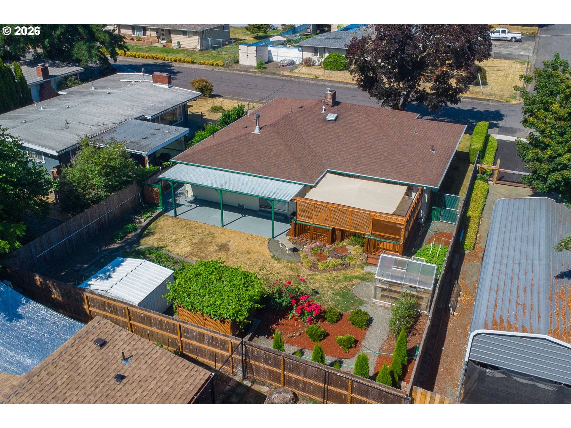 425 W MAPLE ST, Roseburg, OR 97471