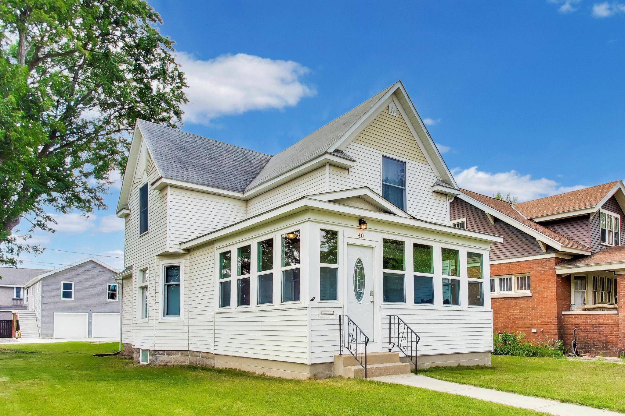 40 W 18th ST, Holland City, MI 49423