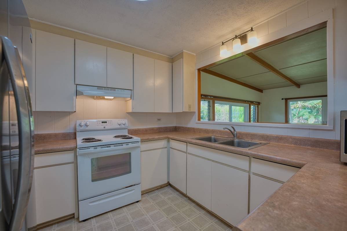 35 HOKULANI ST, Hilo, HI 96720