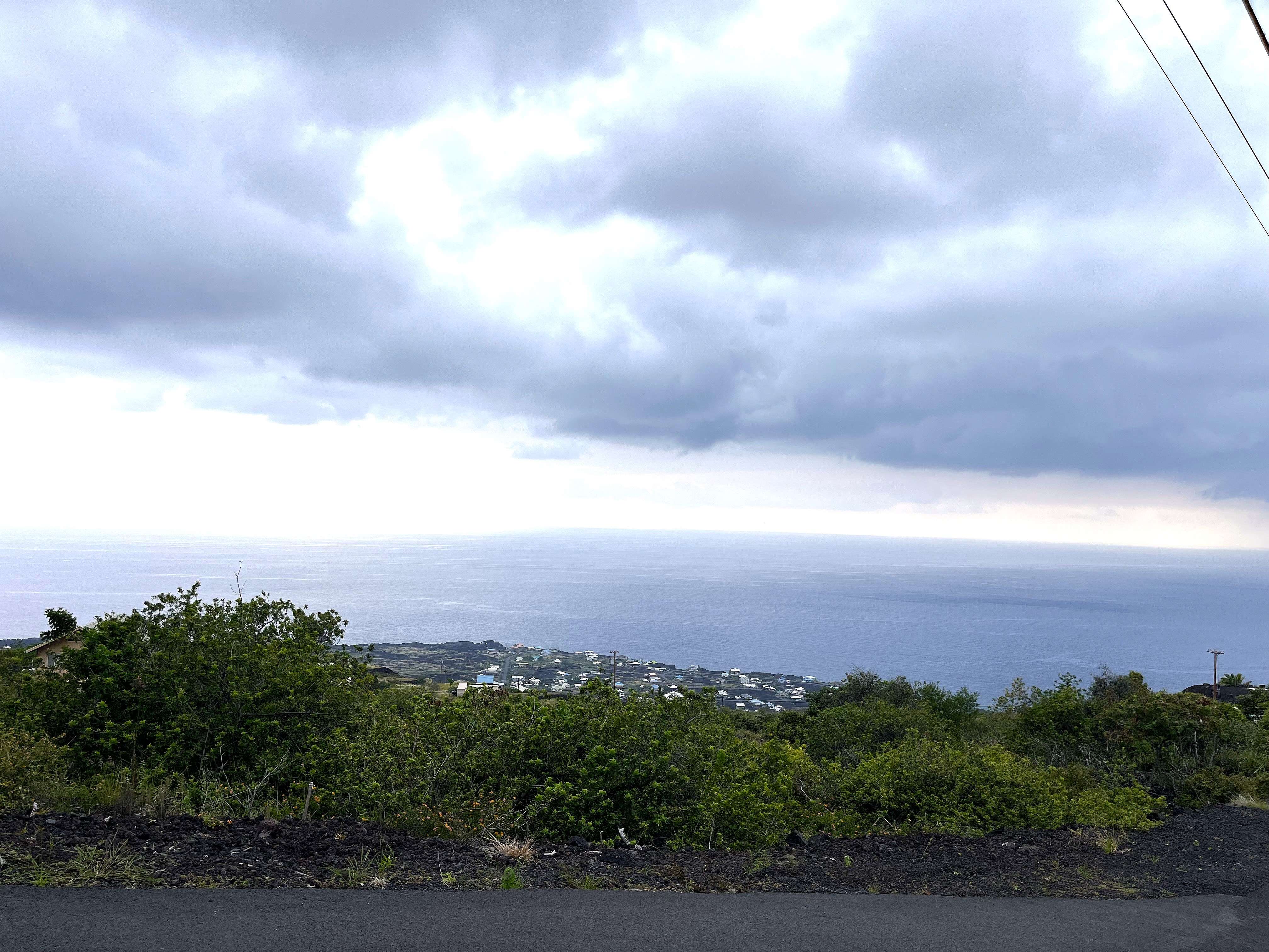 88-1484 AWAPUHI PL, Captain Cook, HI 96704