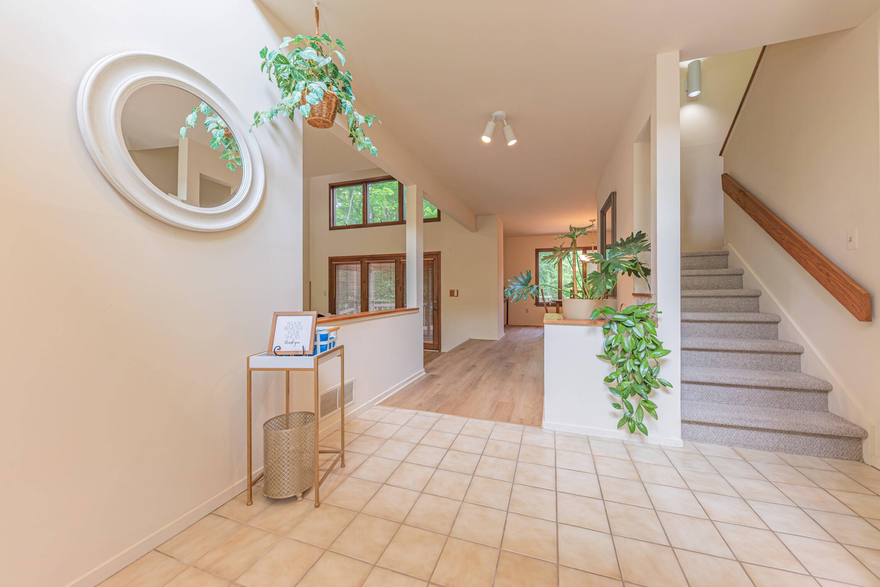 2401 Placid WAY, Ann Arbor, MI 48105