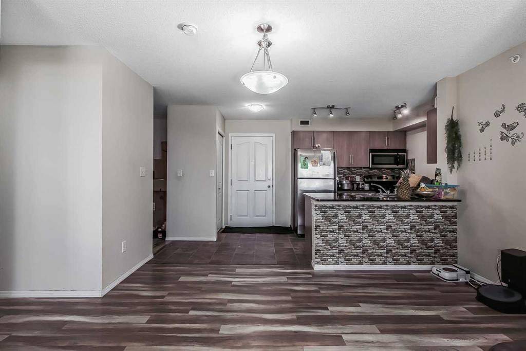7110 80 AVE NE #408, Calgary, AB T3J 0N4