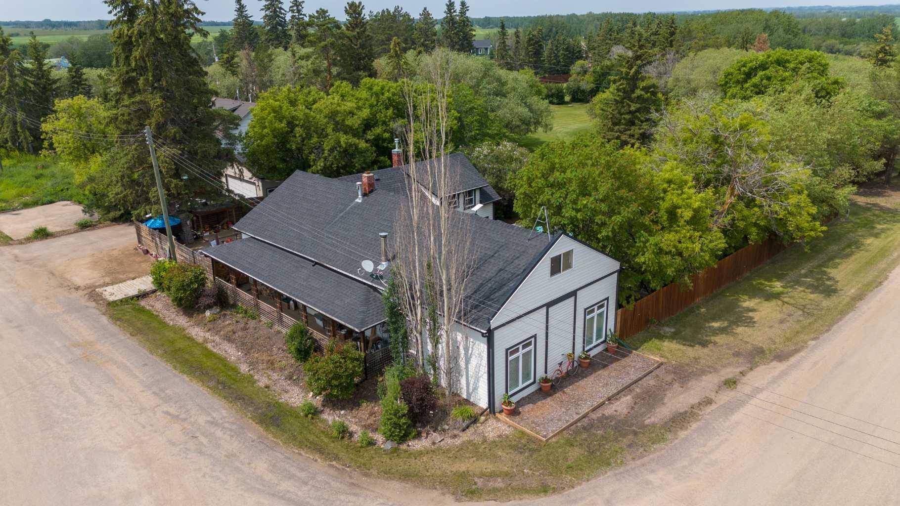 5010 50 AVE, Streamstown, AB T0B 4G0