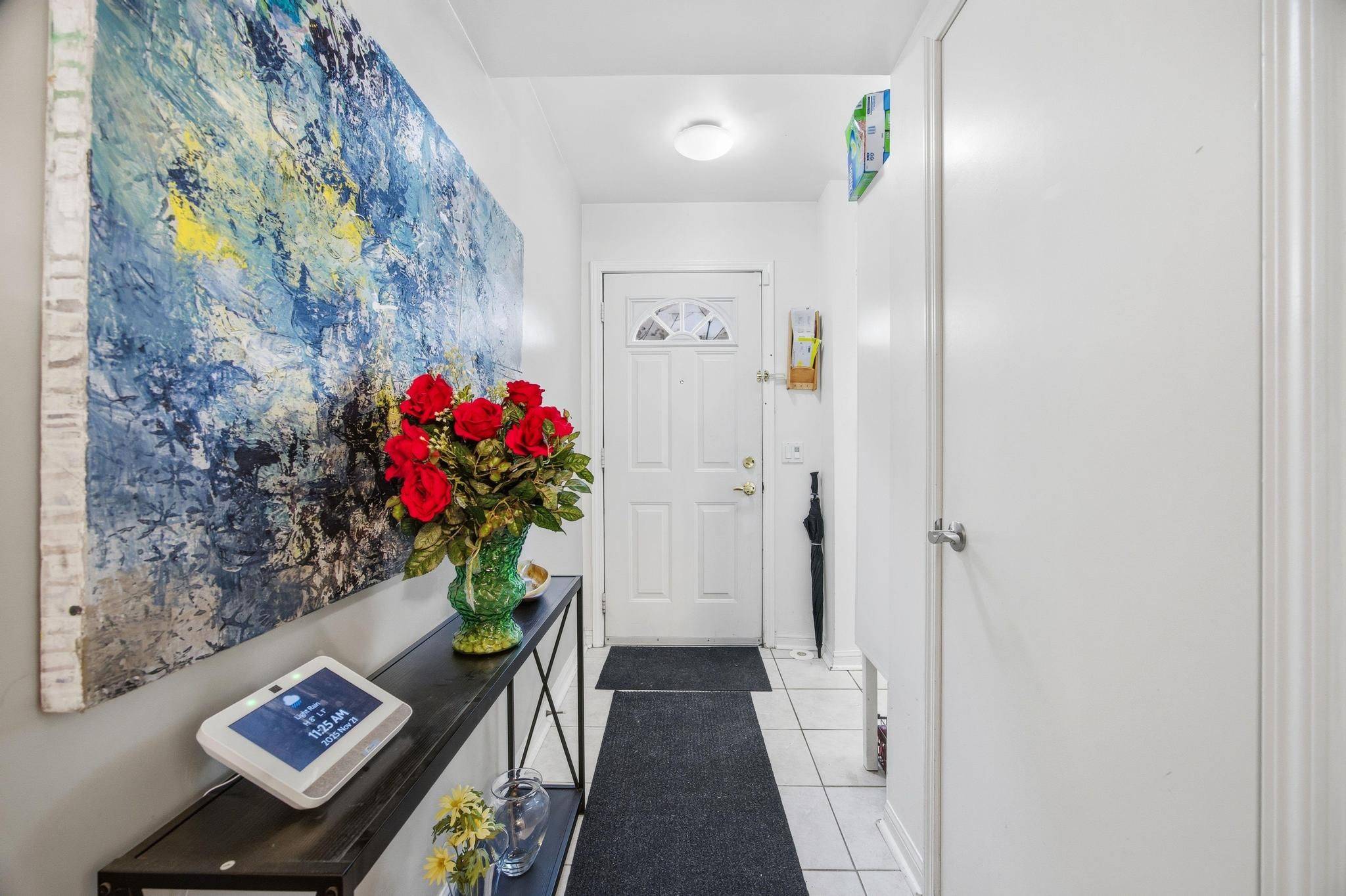 21 Replin RD #40, Toronto C04, ON M6A 2M8