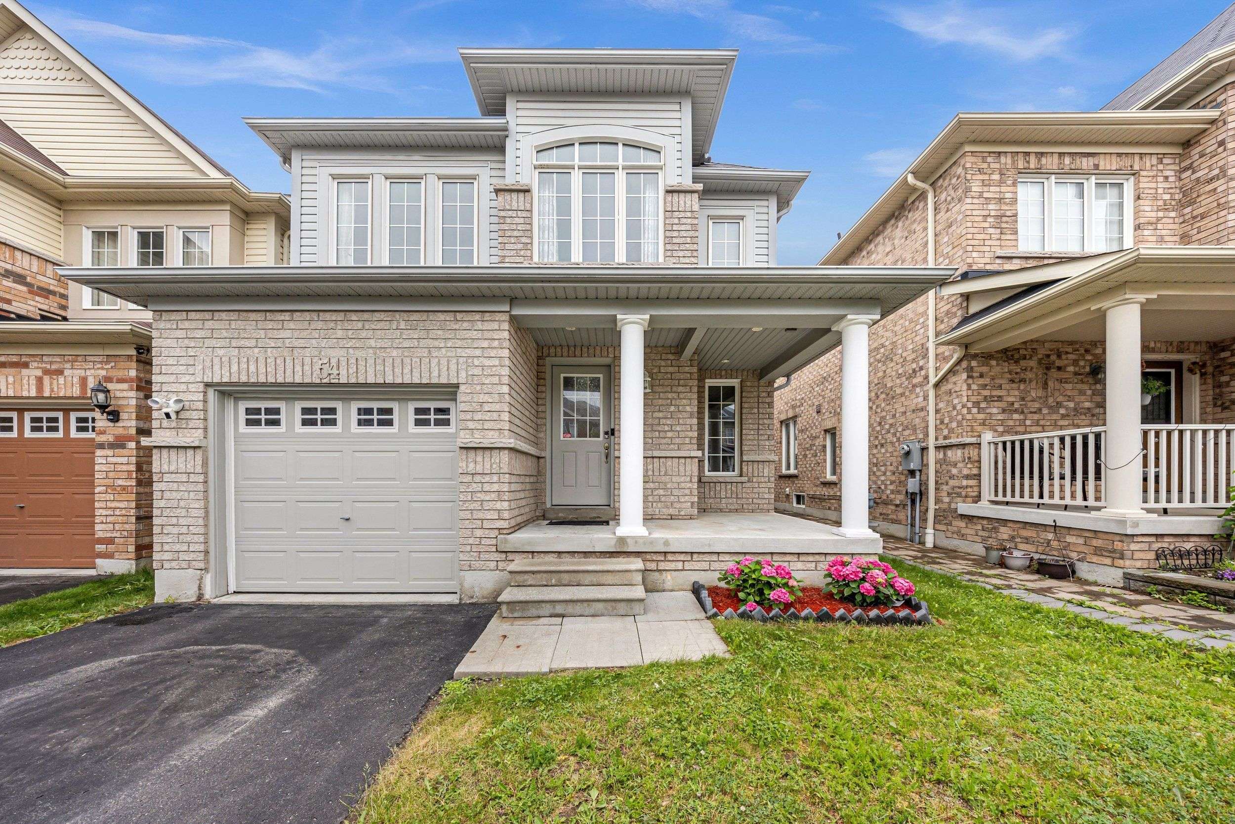 54 Oswell DR, Ajax, ON L1Z 0L4