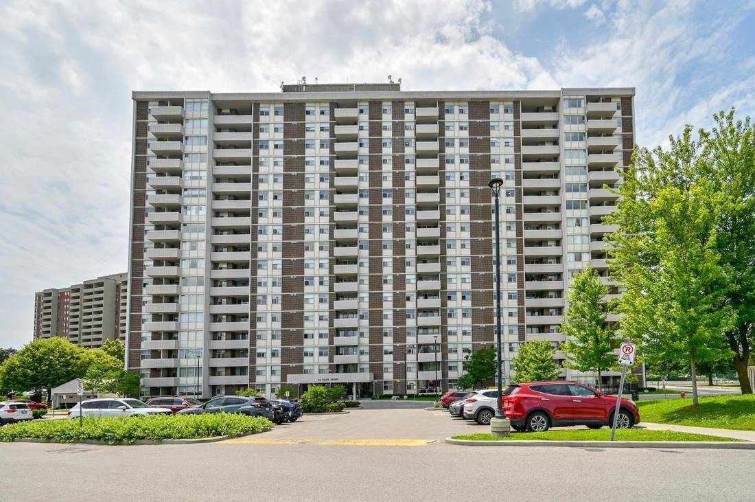 44 Falby CT #604, Ajax, ON L1S 3L1