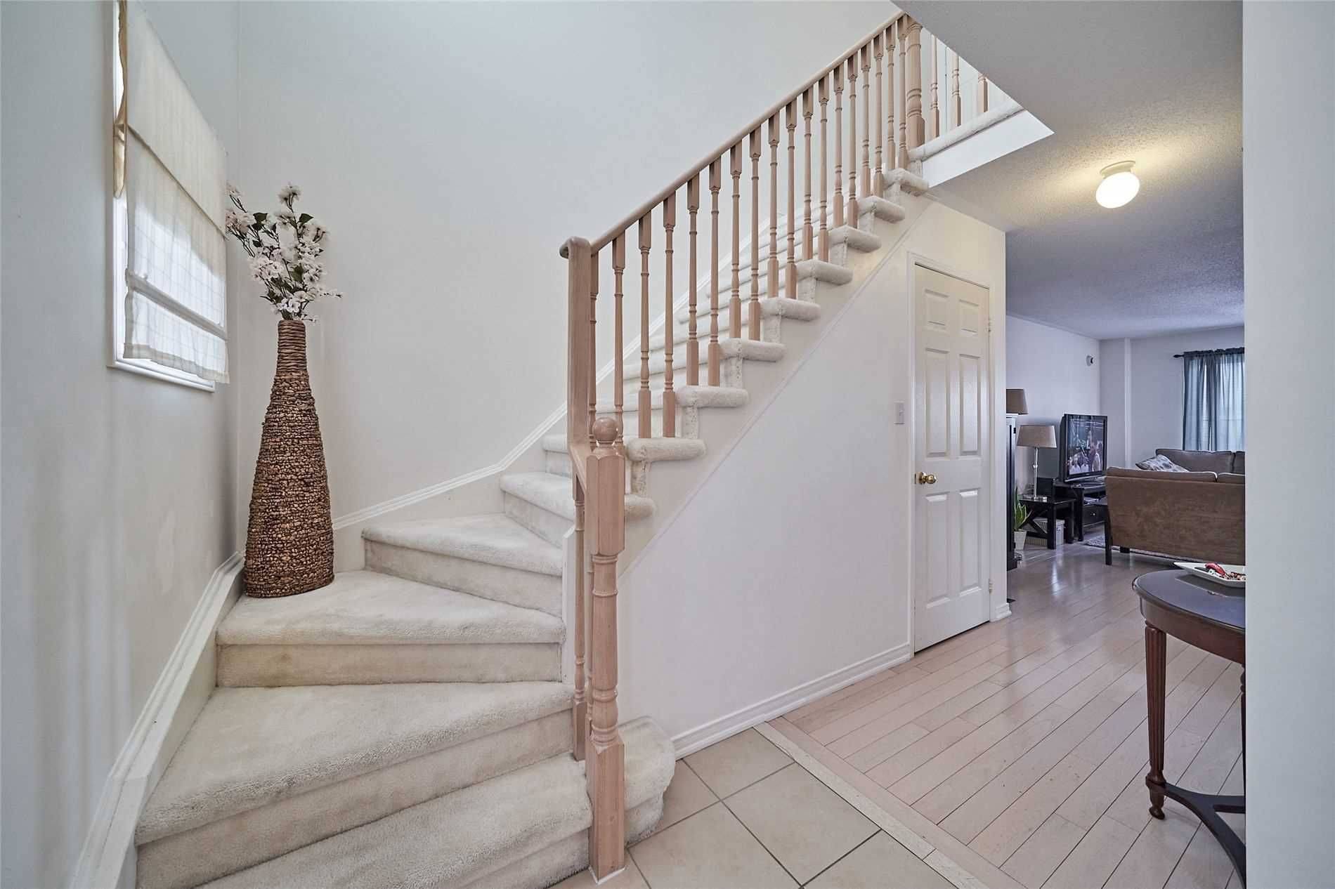 38 Tansley CRES, Ajax, ON L1Z 1Y5