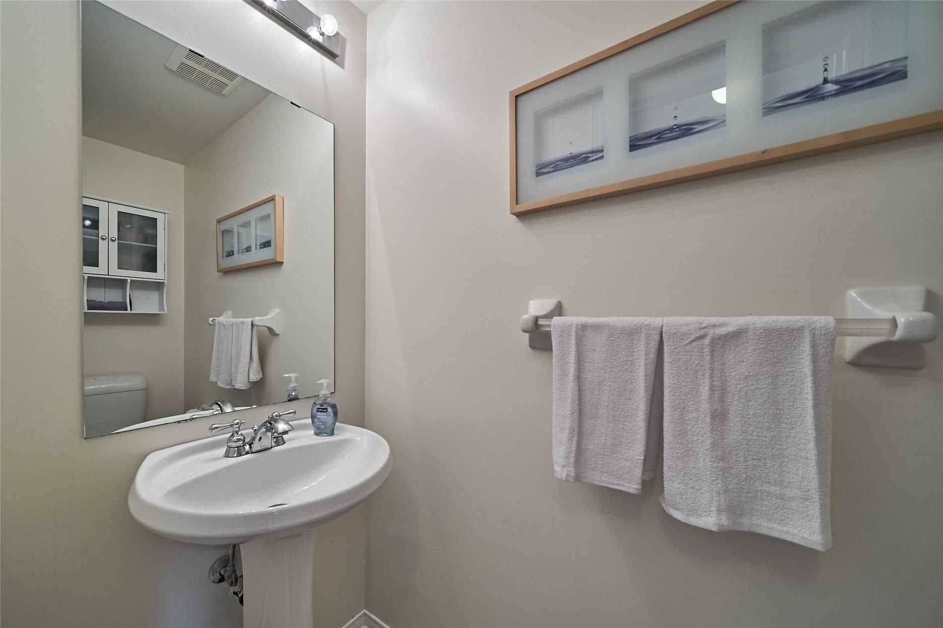 38 Tansley CRES, Ajax, ON L1Z 1Y5