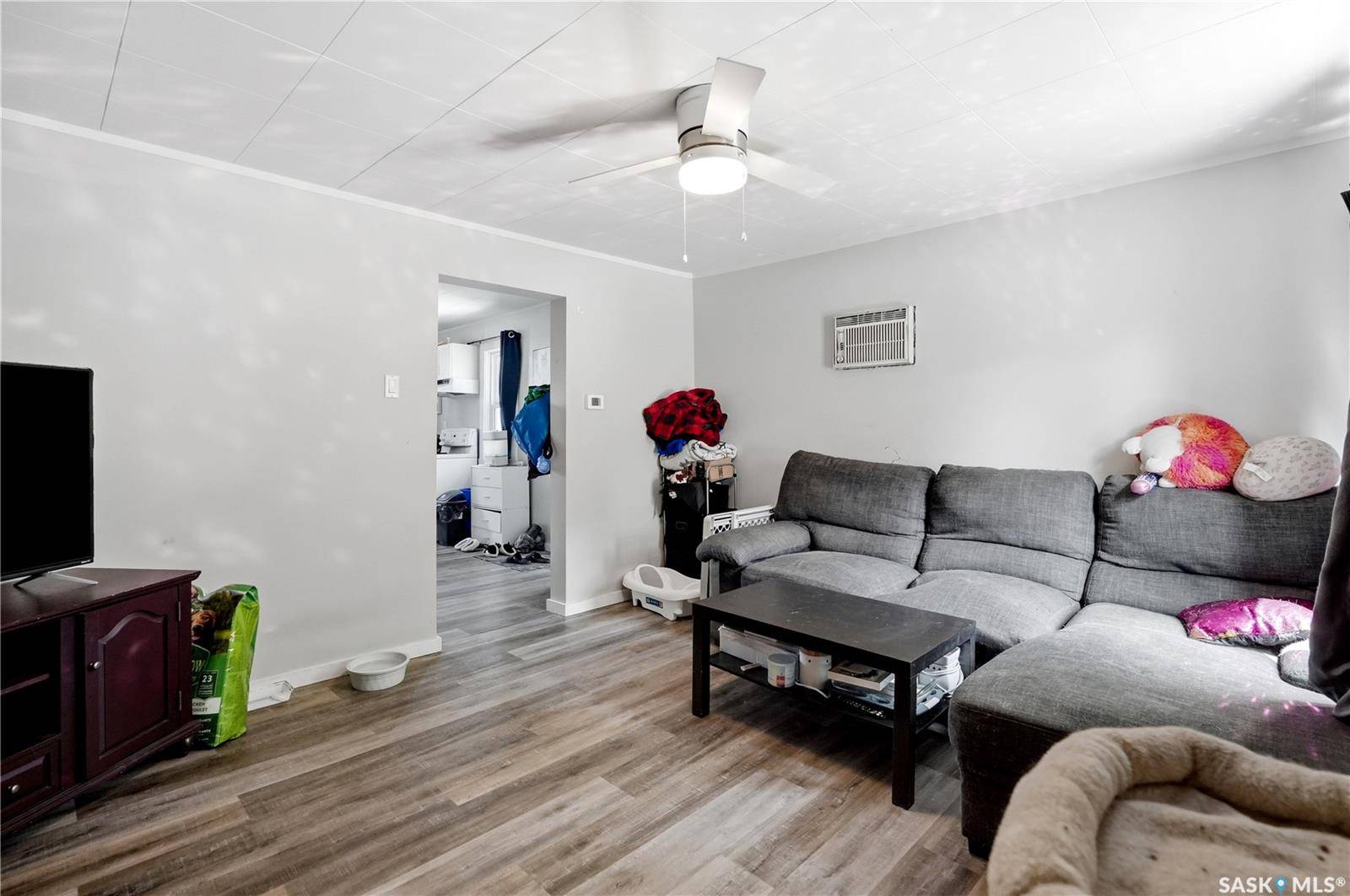 916 Iroquois STREET W, Moose Jaw, SK S6H 5B6