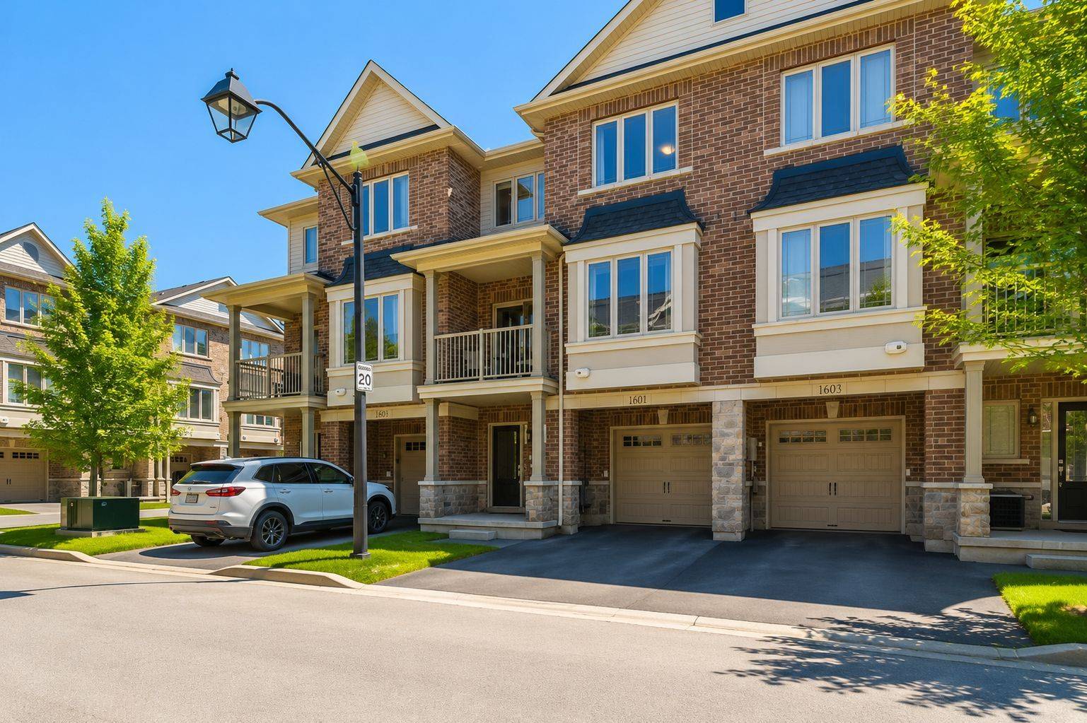 4128 Palermo Common, Burlington, ON L7L 0G7
