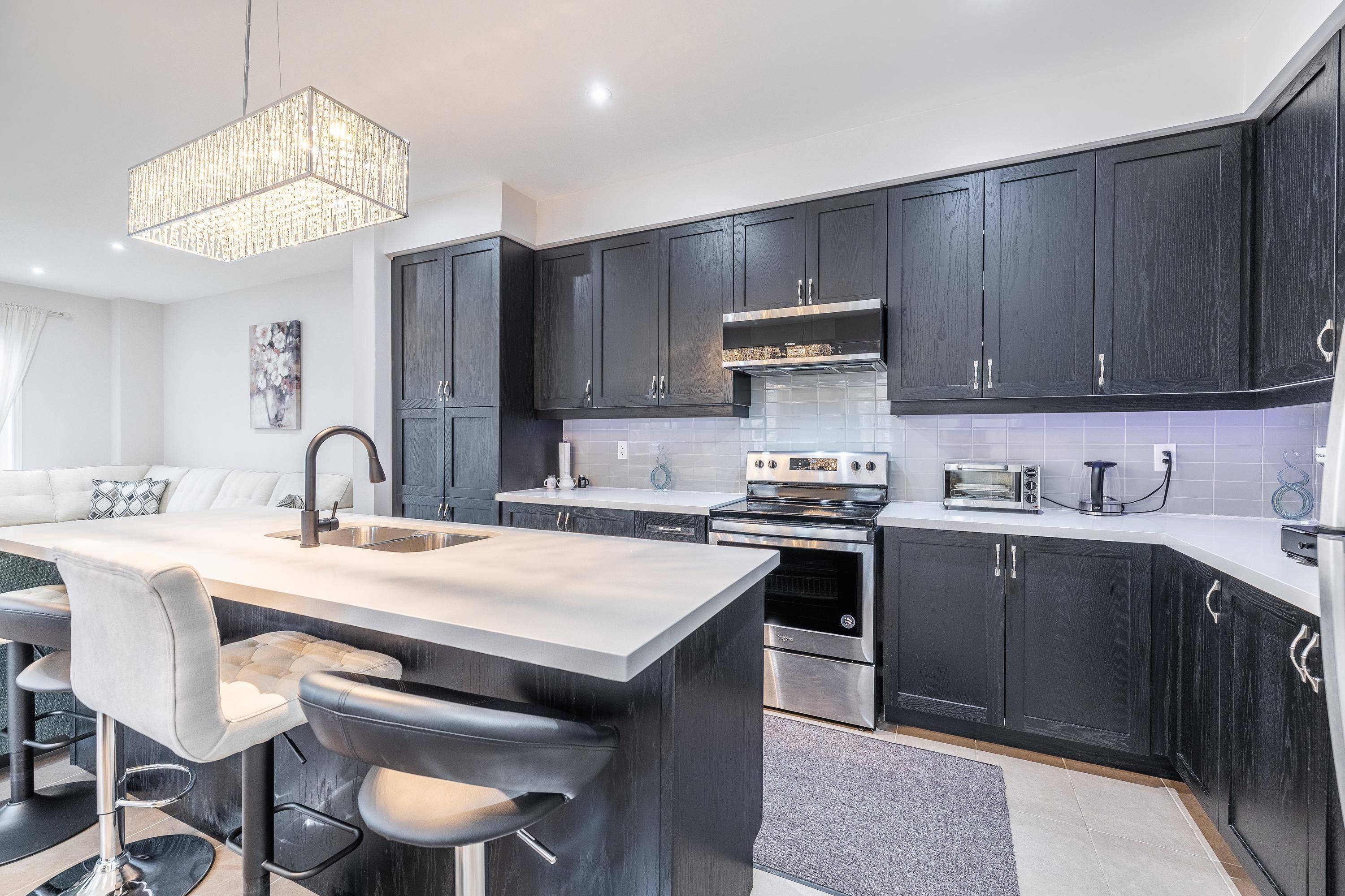 133 Benadir AVE, Caledon, ON L7C 4E7