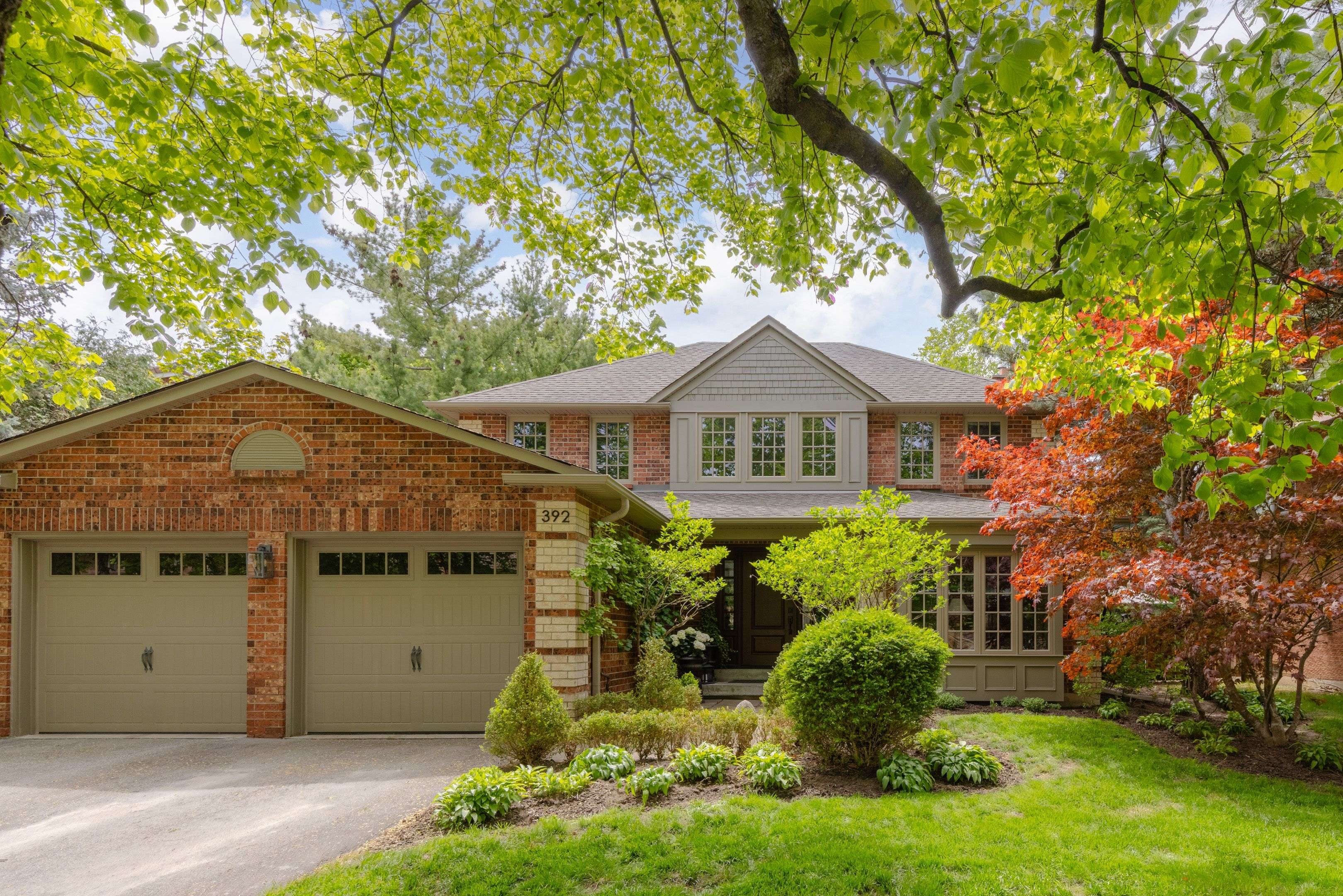 392 Aspen Forest DR, Oakville, ON L6J 6H5