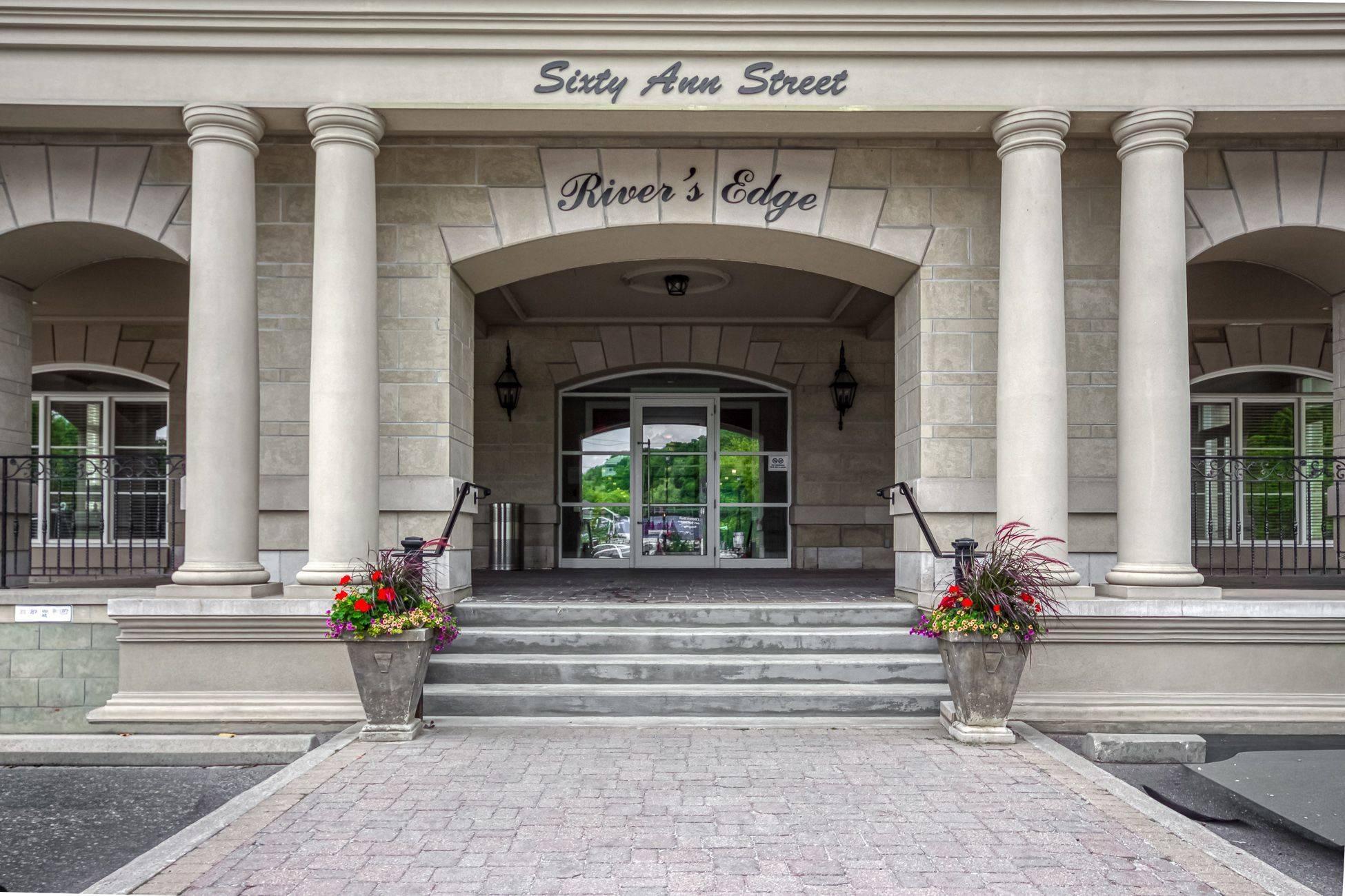 60 Ann ST #213, Caledon, ON L7E 4G5