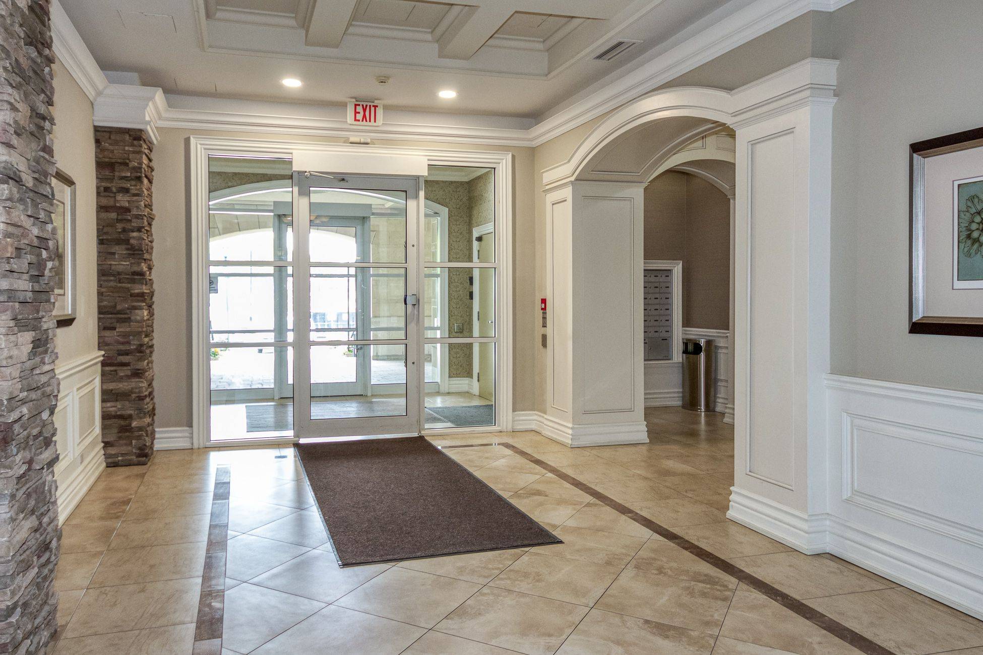 60 Ann ST #213, Caledon, ON L7E 4G5