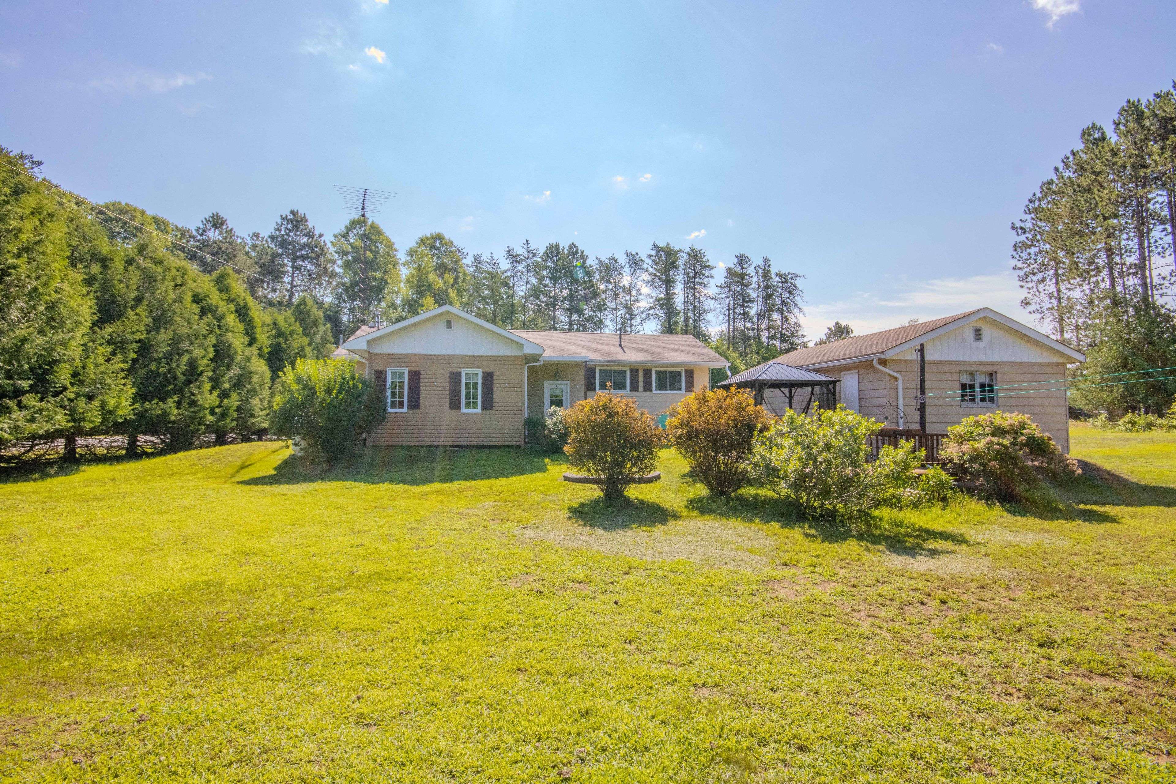121 Sandhill DR, Madawaska Valley, ON K0J 1B0