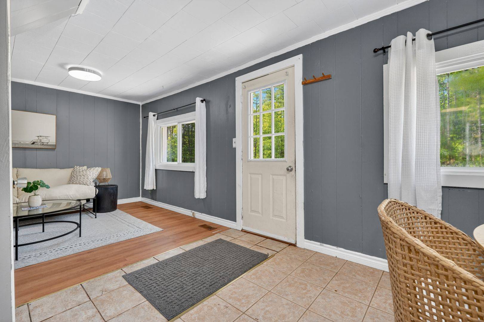 1018 Sniders Bay RD, Gravenhurst, ON P1P 1R2