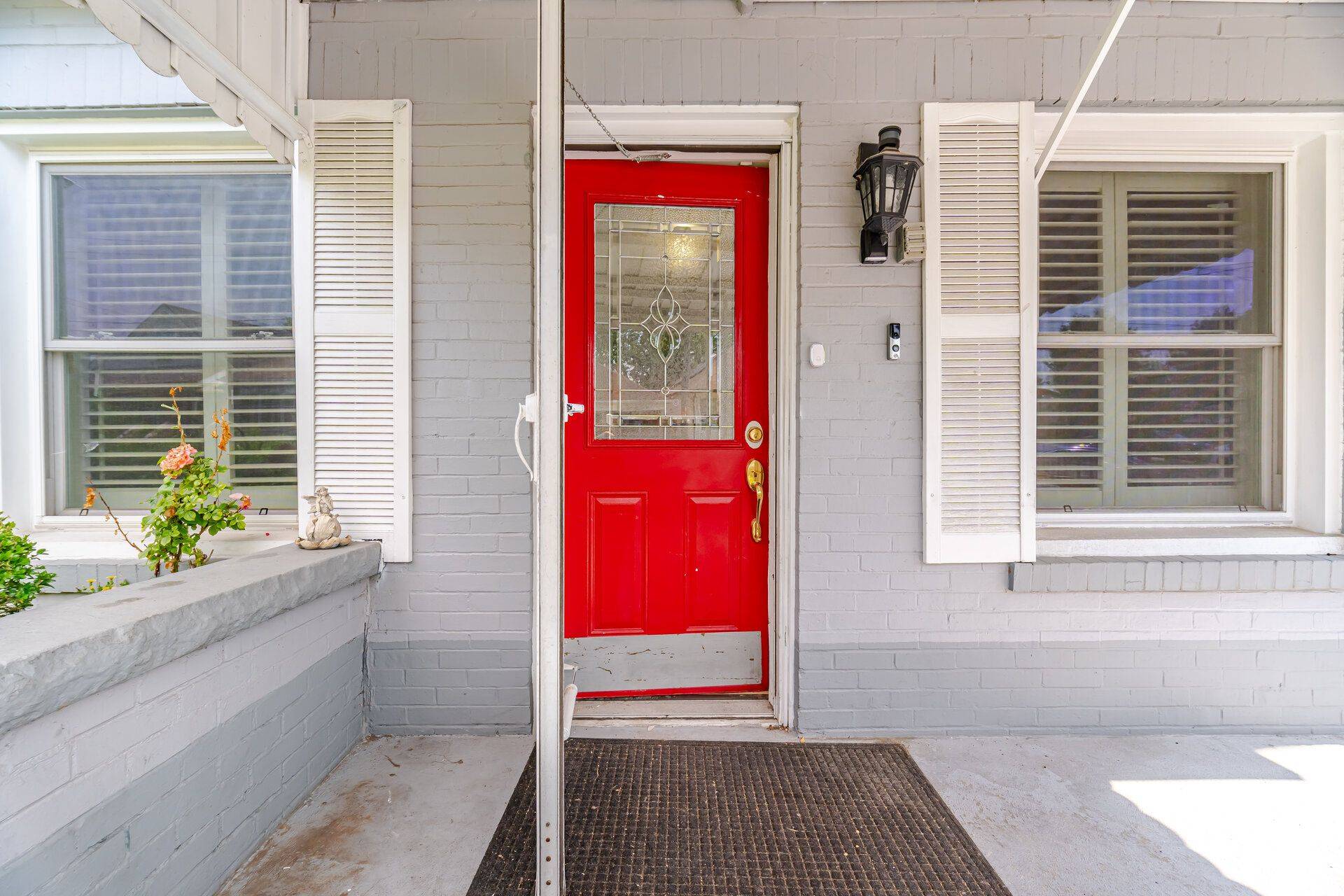 25 Hope AVE, Hamilton, ON L8H 2E1