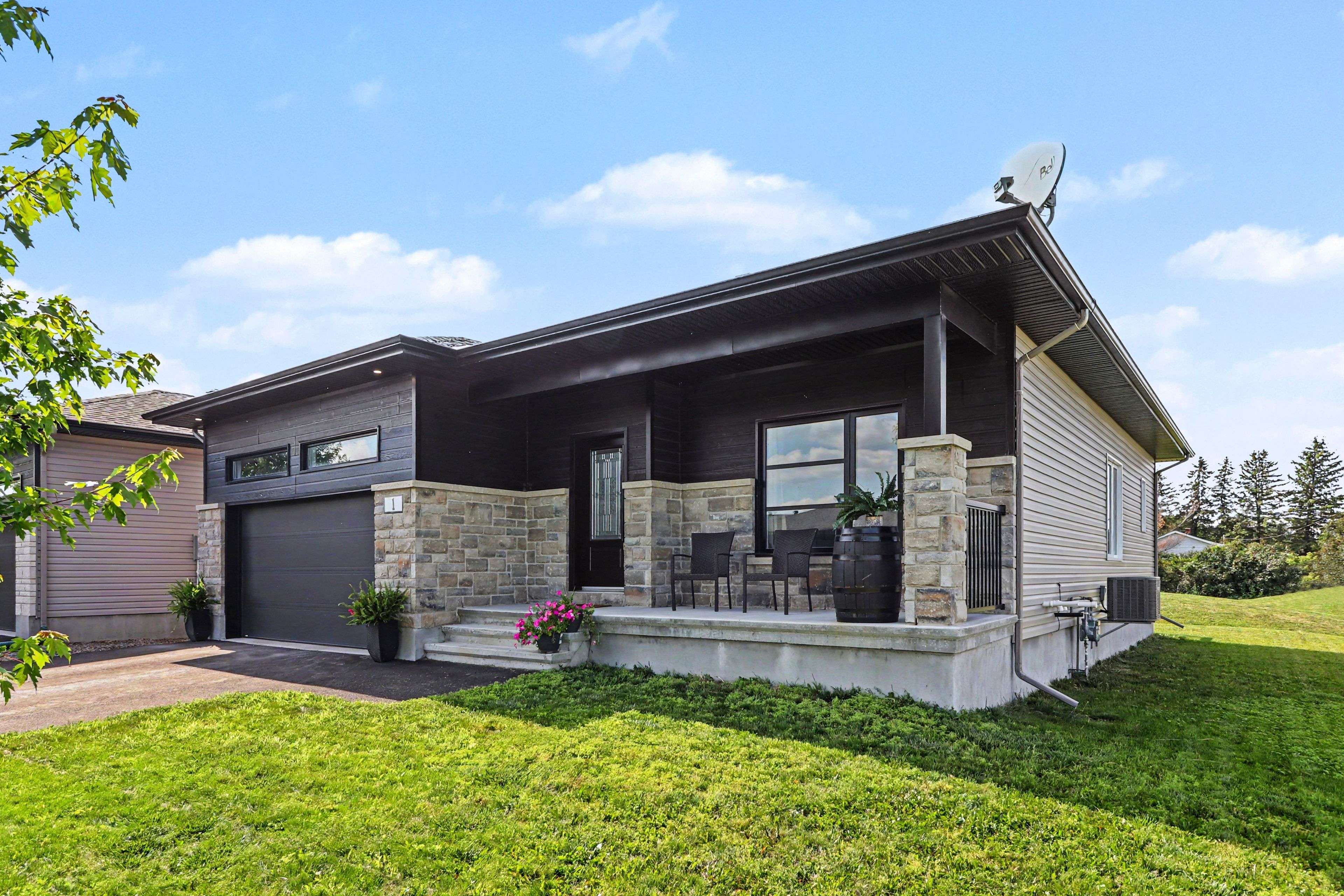 1 Matheson ST, North Stormont, ON K0A 1R0
