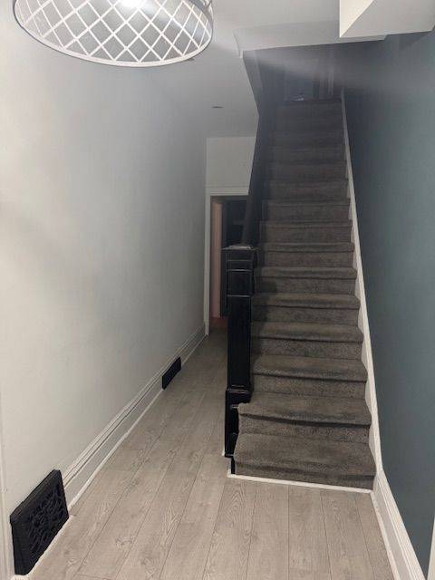37 Gladstone AVE, Hamilton, ON L8M 2H7