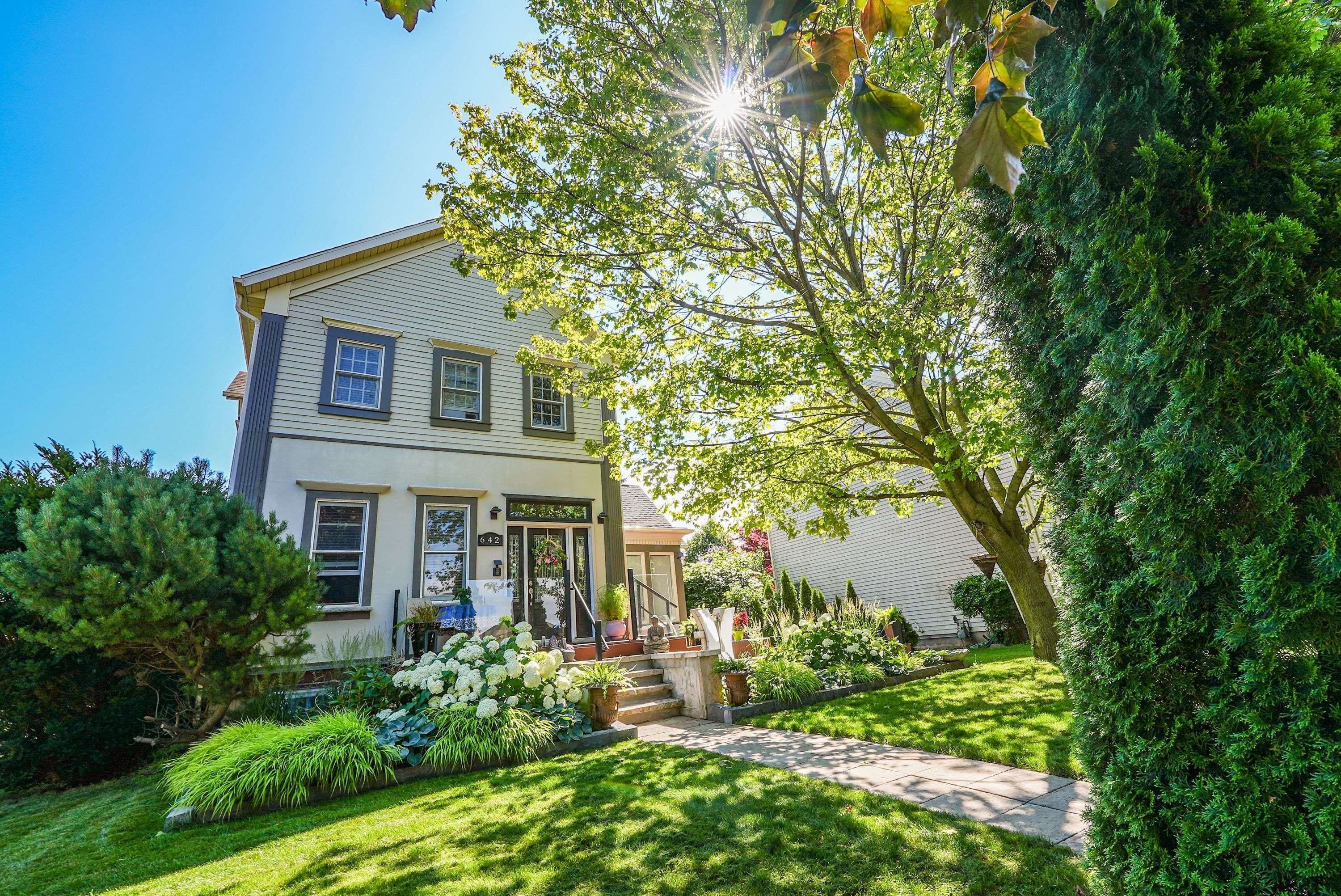 642 Simcoe ST, Niagara-on-the-lake, ON L0S 1J0