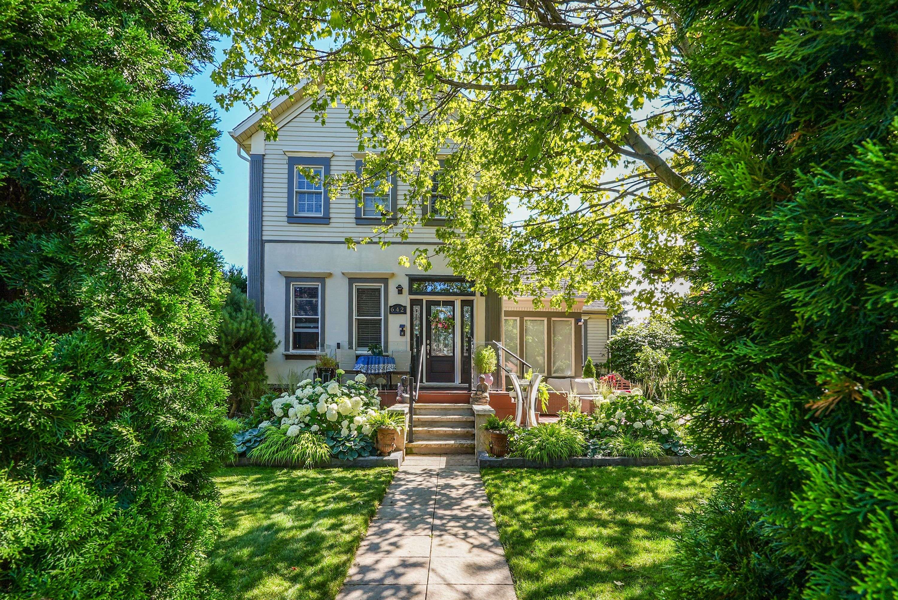 642 Simcoe ST, Niagara-on-the-lake, ON L0S 1J0