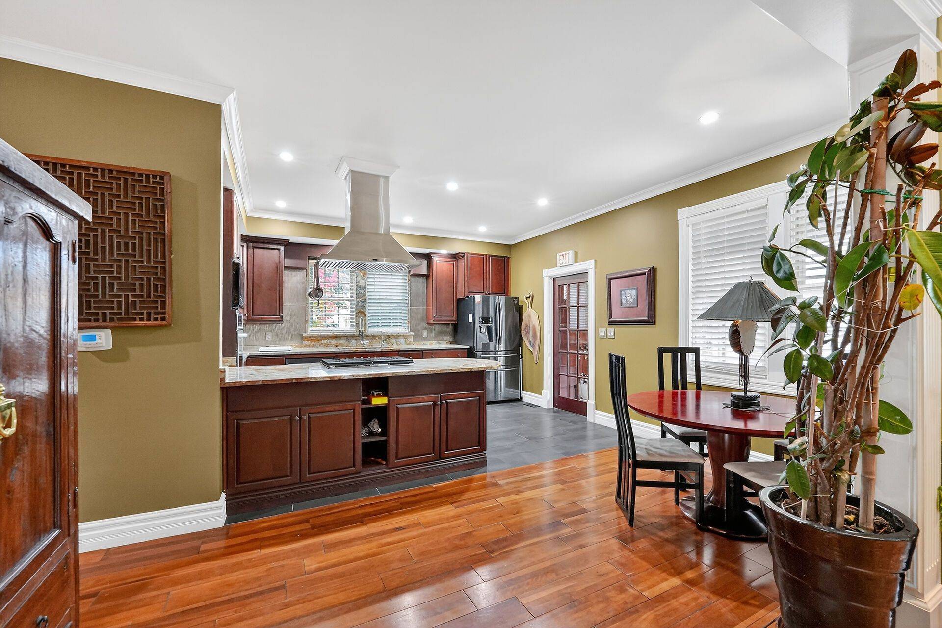 642 Simcoe ST, Niagara-on-the-lake, ON L0S 1J0