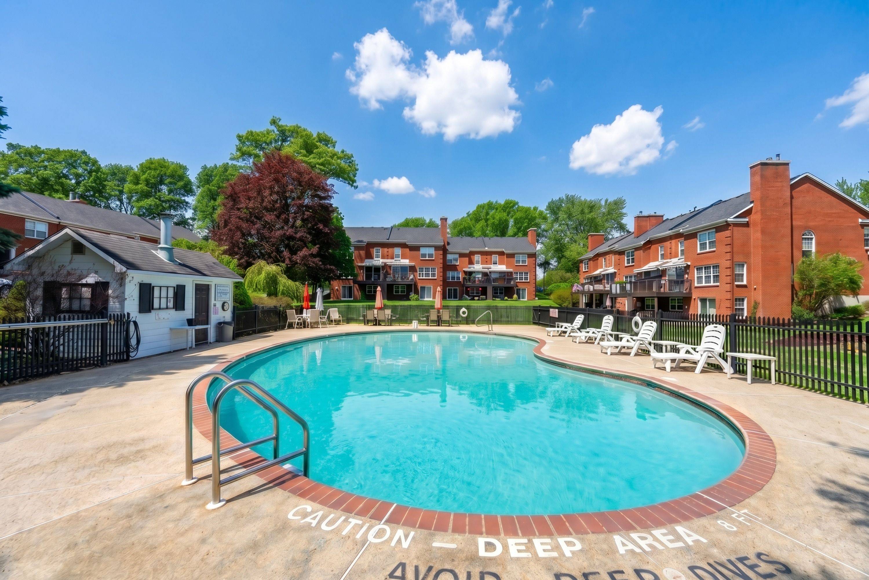 15 Country Club PL, Brockville, ON K6V 6T7