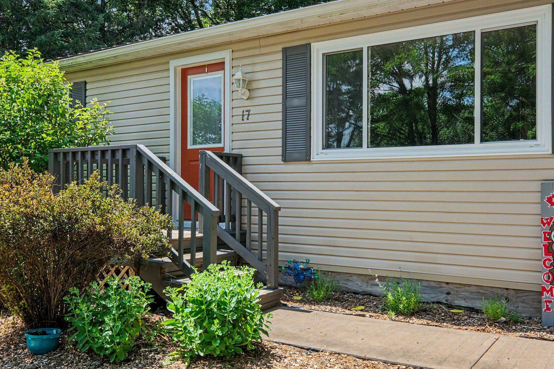 17 Cassell LN, Rideau Lakes, ON K7A 4S5
