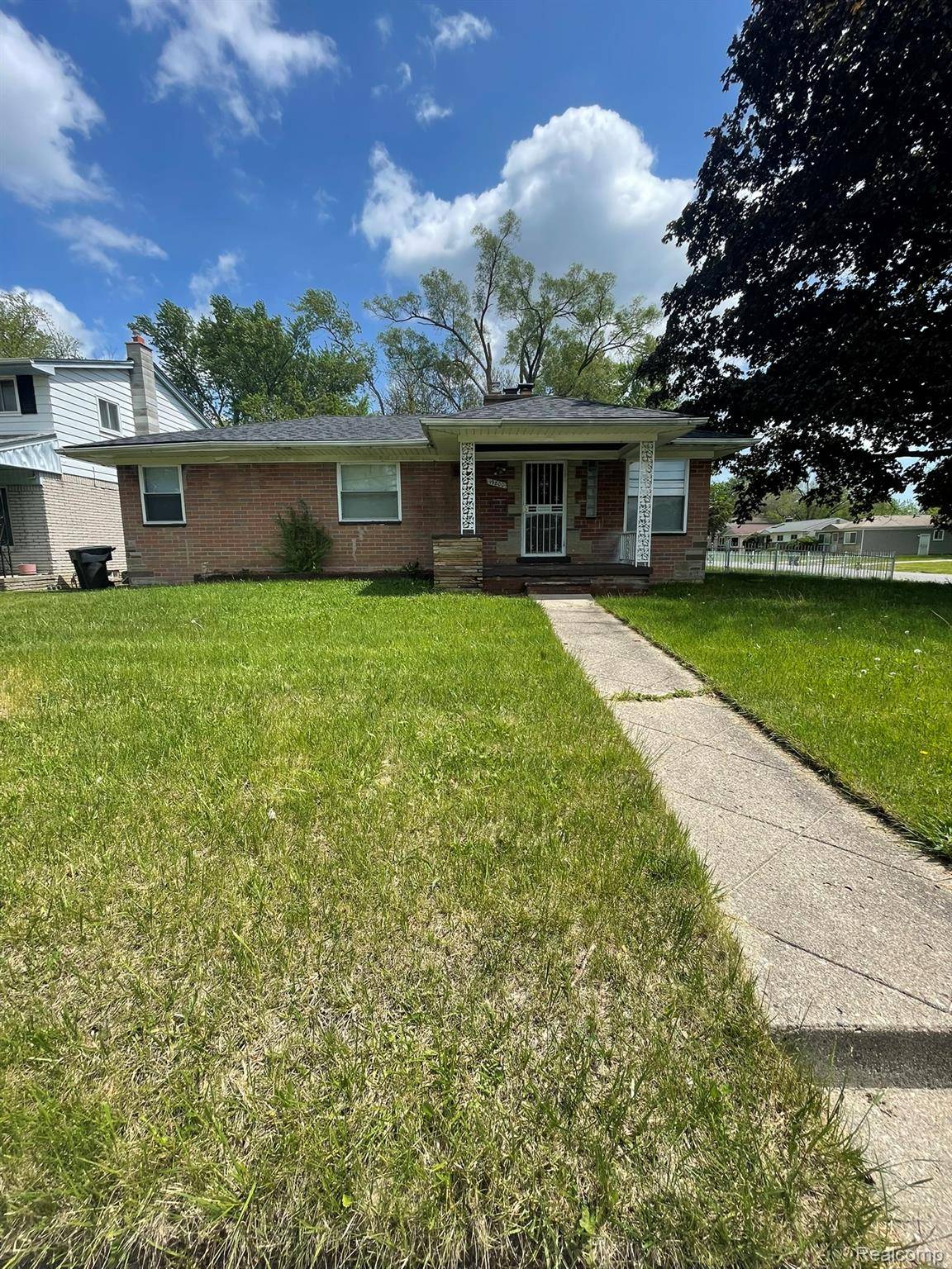 19800 Berg RD, Detroit, MI 48219