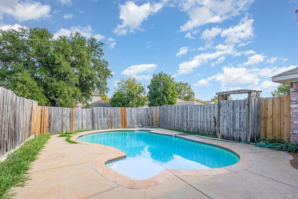1434 Springwood Drive, Mesquite, TX 75181