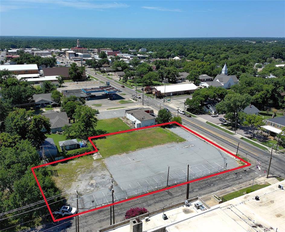 920 N Center Street, Bonham, TX 75418
