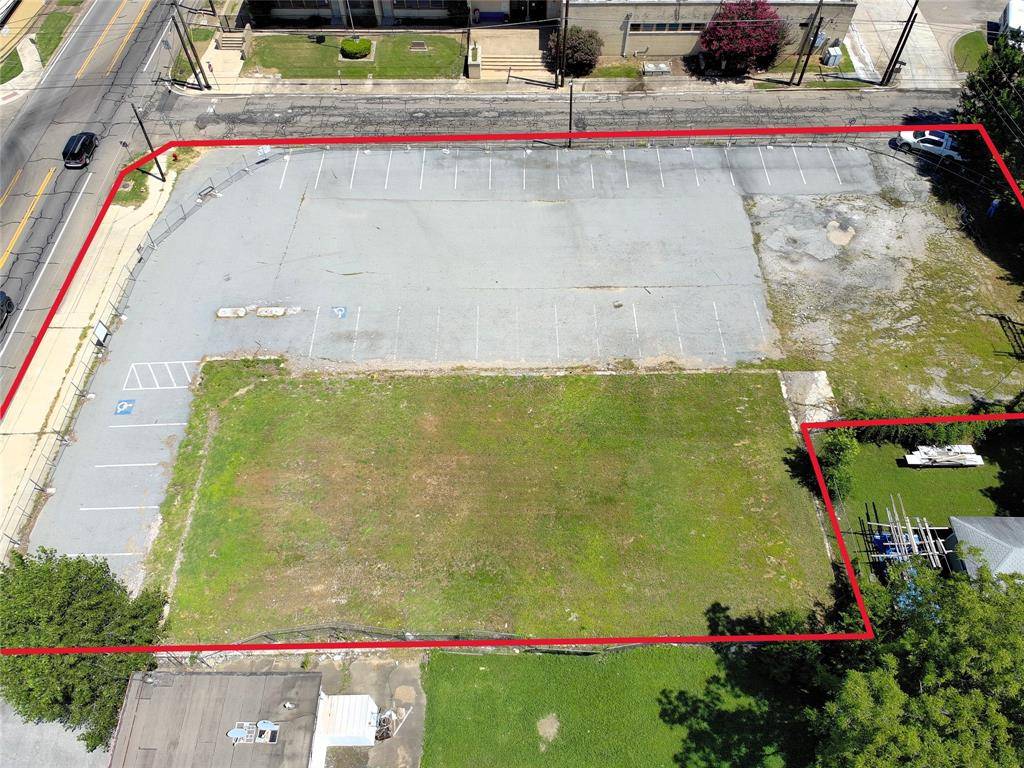 920 N Center Street, Bonham, TX 75418