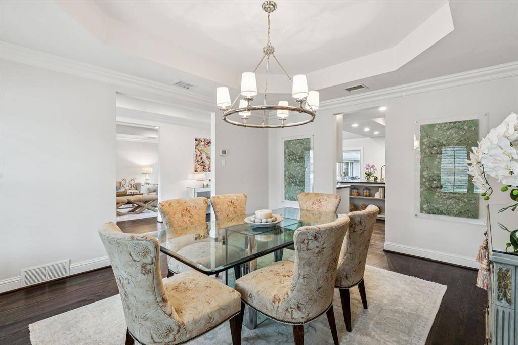 7032 Lavendale Avenue, Dallas, TX 75230