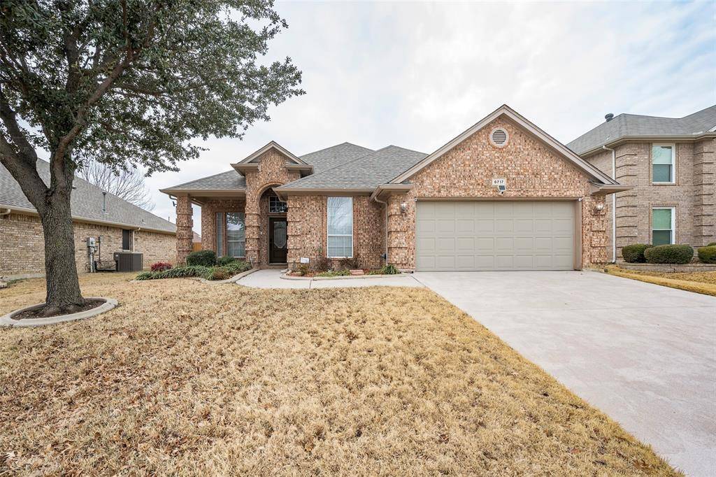 5717 Searcy Drive, Fort Worth, TX 76131