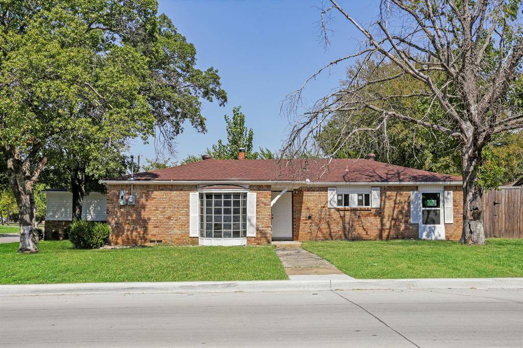 5001 Meadowbrook Drive, Fort Worth, TX 76103