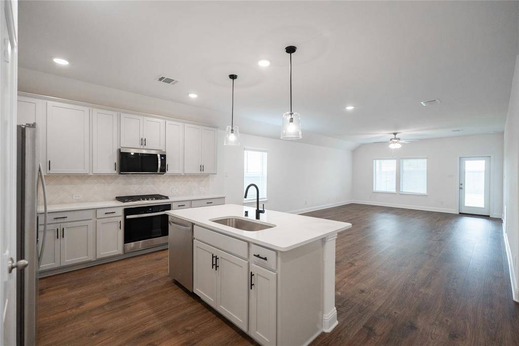 3754 Lupine Trail, Venus, TX 76084