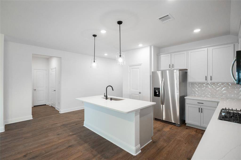 3754 Lupine Trail, Venus, TX 76084