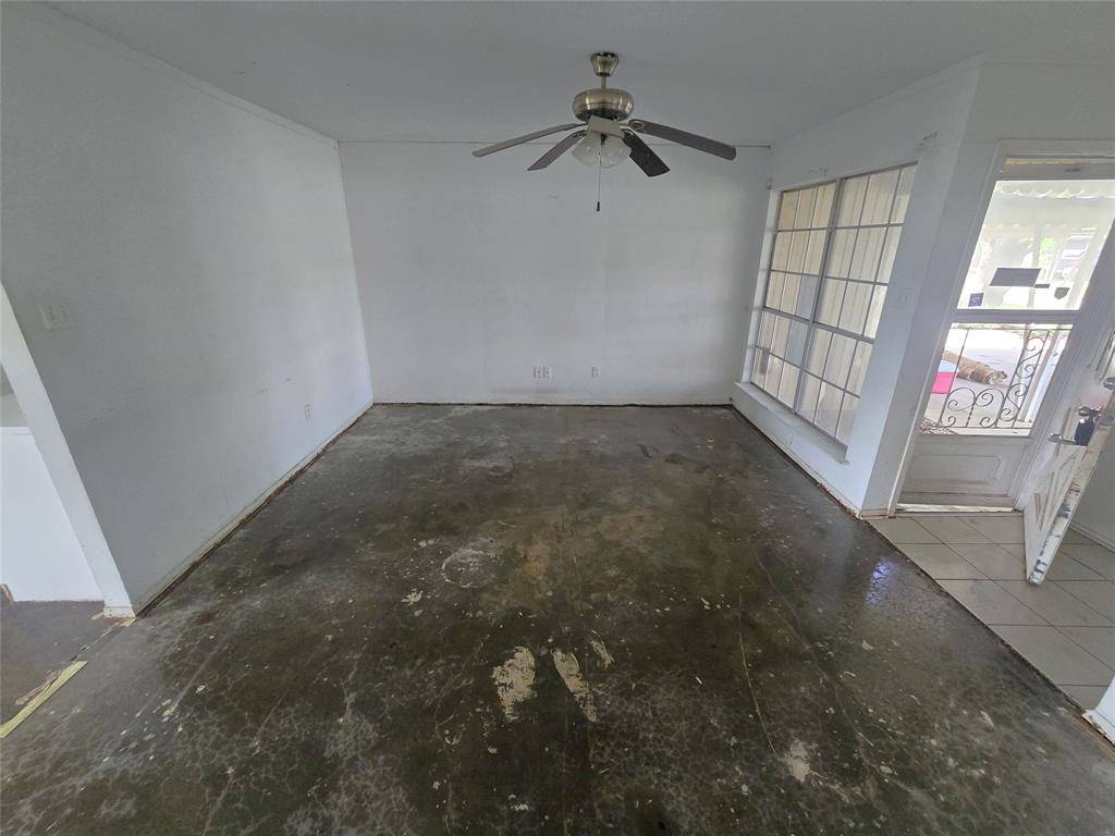 1608 Lee Street, Kaufman, TX 75142