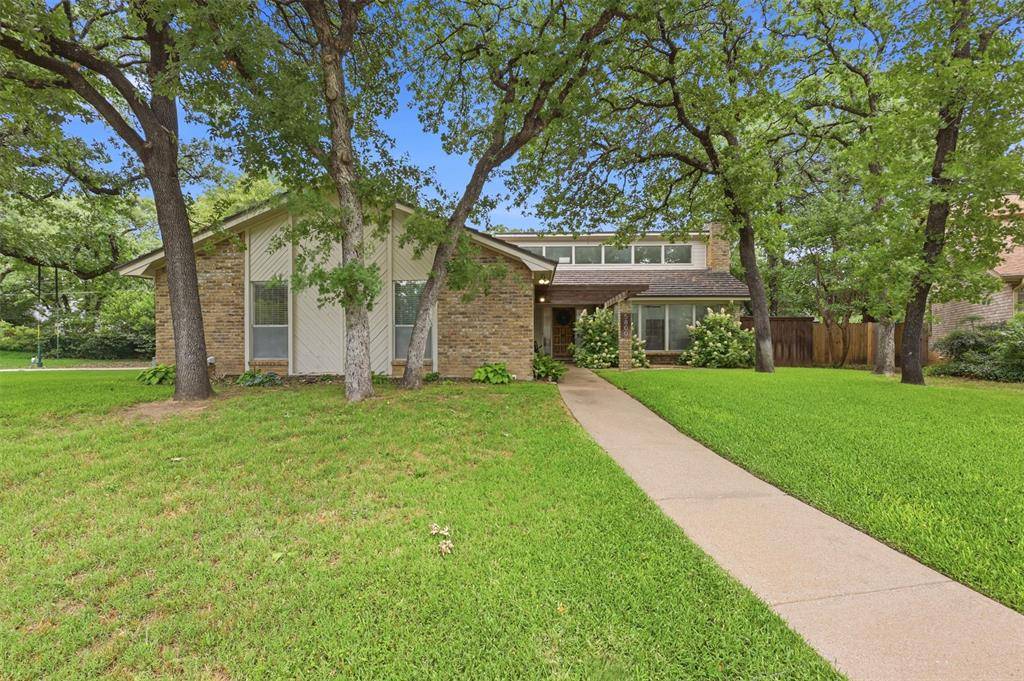 5800 Thoreau Lane, Arlington, TX 76016