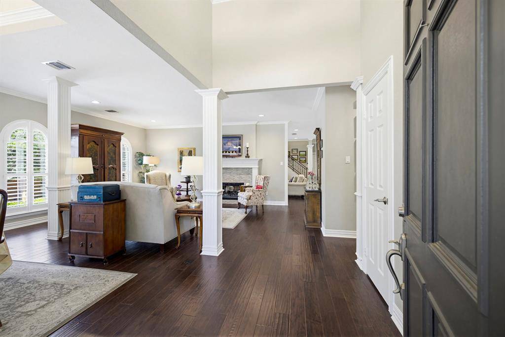 6524 Shoal Creek Road, Fort Worth, TX 76132