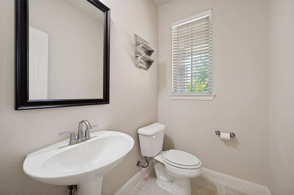 401 Palamedes Street, Lewisville, TX 75056