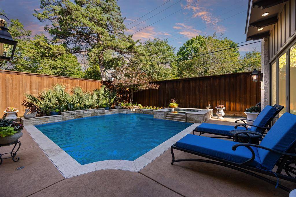 7215 Centenary Avenue, Dallas, TX 75225