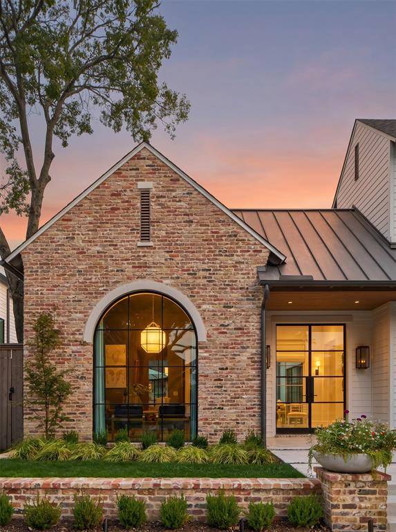 6730 Park Lane, Dallas, TX 75225