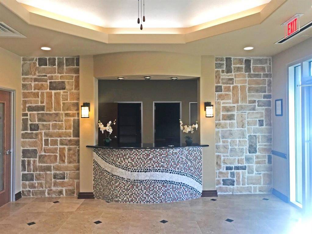 2567 Valley View Lane, Farmers Branch, TX 75234