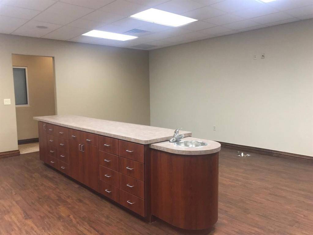 2567 Valley View Lane, Farmers Branch, TX 75234