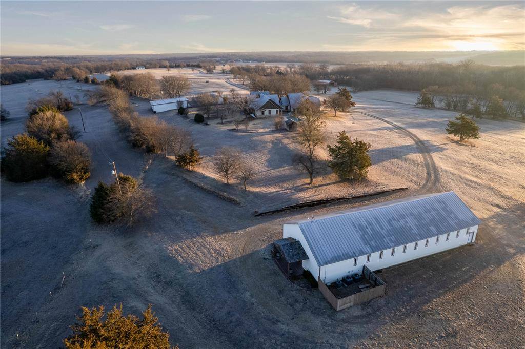 1922 Bethel Cannon Road, Whitewright, TX 75491