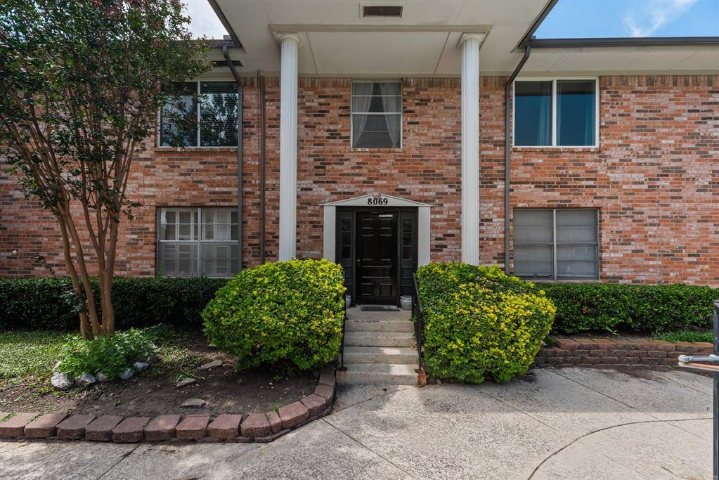 8069 Meadow Road #216, Dallas, TX 75231