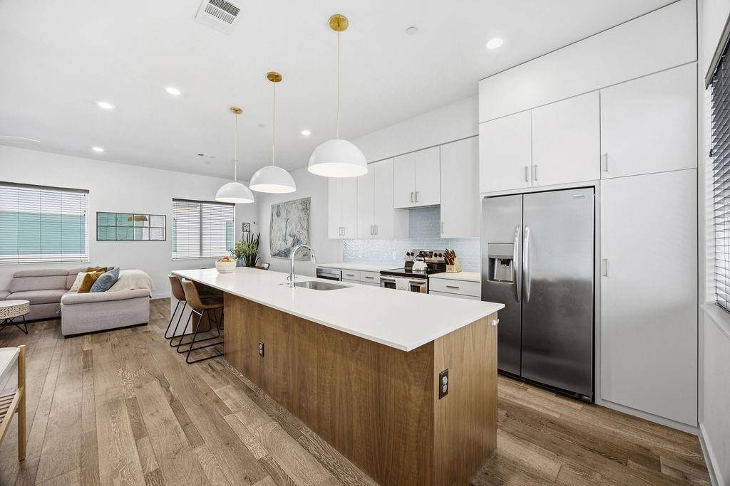 5018 Bryan Street #203, Dallas, TX 75206